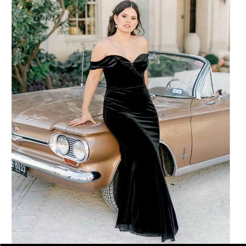 Revelry Bardot Velvet Dress Black Size 4